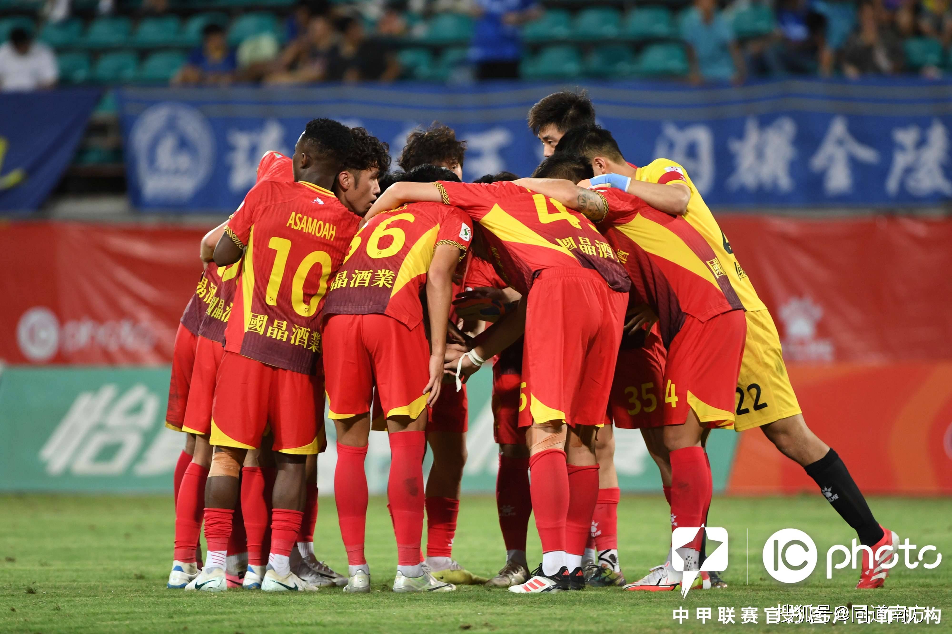 客场作战不落下风，球队展现韧性的简单介绍